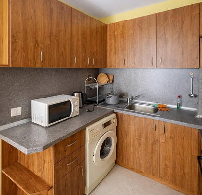 Photo 3 — 3-bedroom apartment in Varna, Centyr