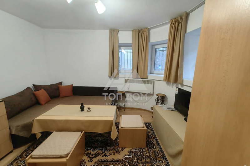 3-bedroom apartment in Varna, Centyr