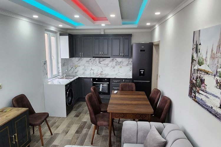 4-bedroom apartment in Varna, Centyr