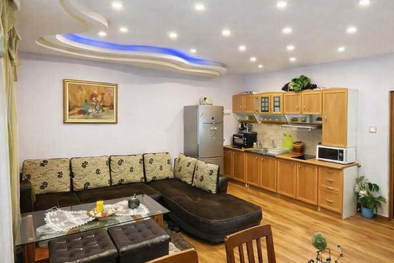 4-bedroom apartment in Varna, Centyr
