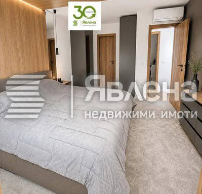 Снимка 3 — Тристаен апартамент с тераса в Чайка, Варна