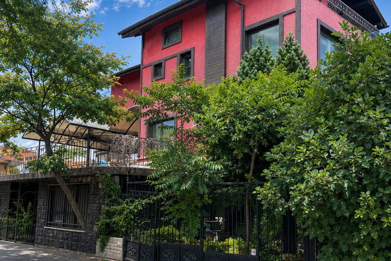 4-bedroom apartment in Varna, Galata