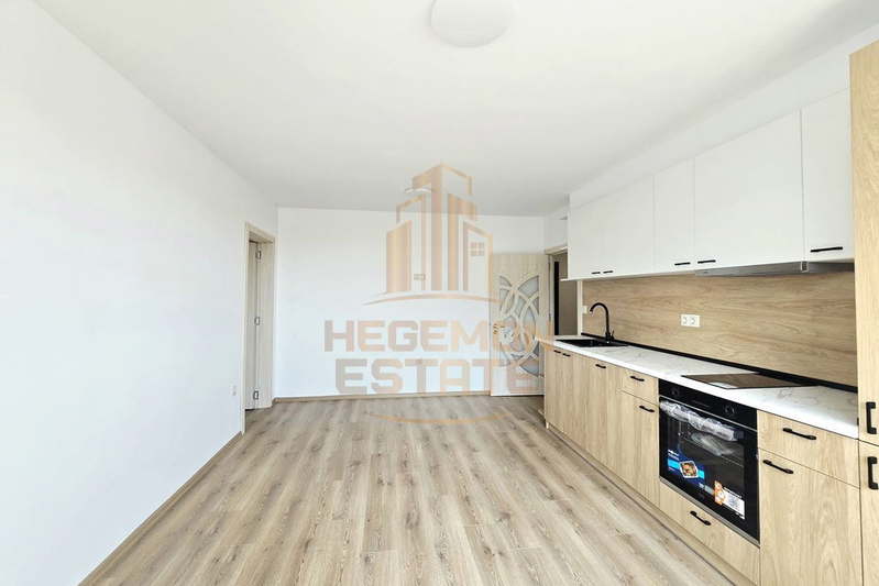 3-bedroom apartment in Varna, Grand Mol