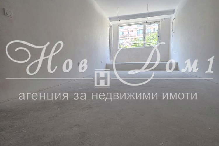 2-стаен апартамент в ХЕИ, Варна с тераса и паркомясто