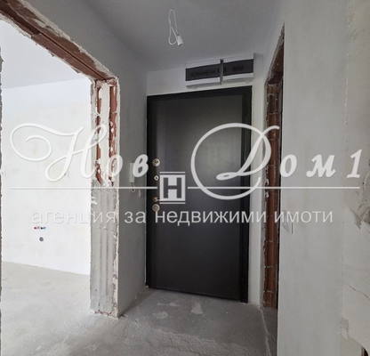Снимка 3 — 2-стаен апартамент в ХЕИ, Варна с тераса и паркомясто