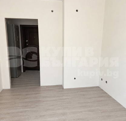 Снимка 4 — Двустаен апартамент в ХЕИ, Варна с тераса и паркинг