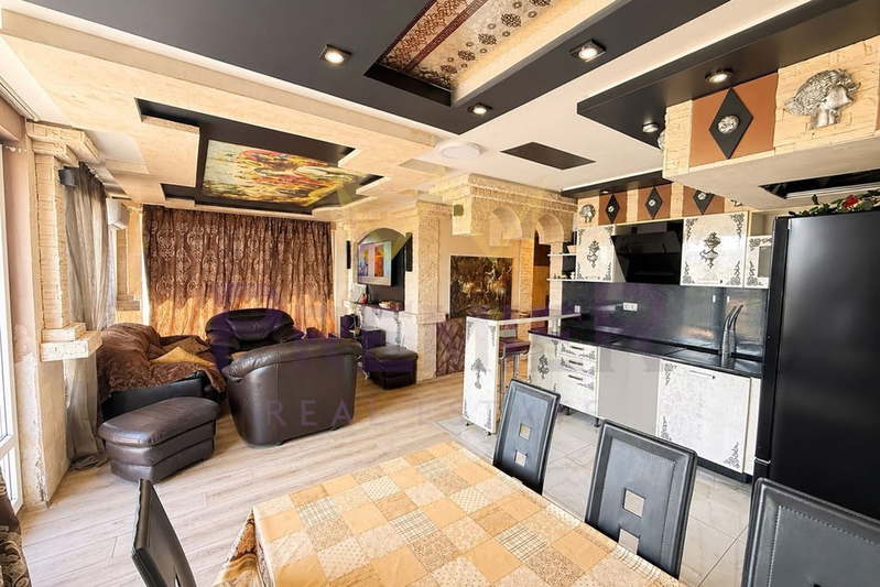 3-bedroom apartment in Varna, Hristo Botev