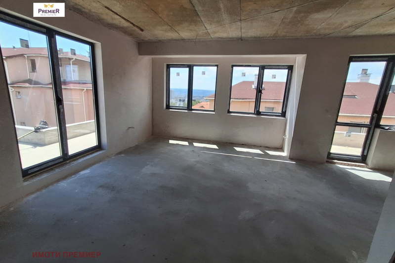 3-bedroom apartment in Varna, Izgrev