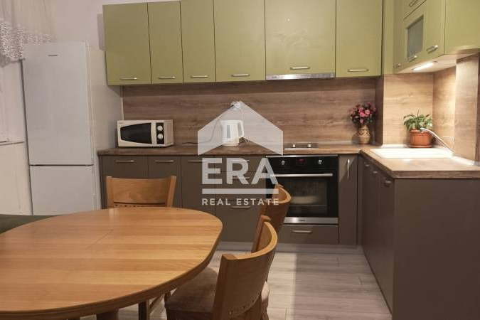 Two-room apartment in Kolhozen pazar, Varna with terrace