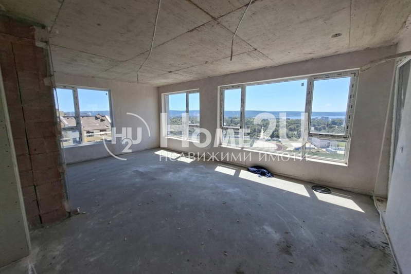 4-bedroom apartment in Varna, Konfuto
