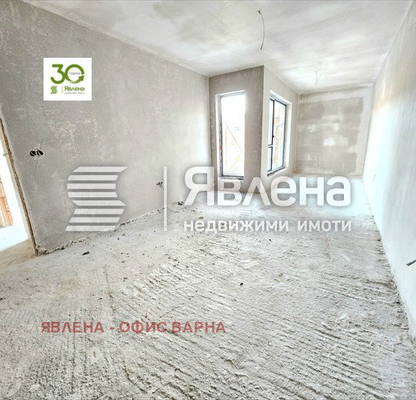Снимка 5 — Двустаен апартамент във Варна, Левски 1