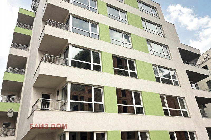 3-bedroom apartment in Varna, Levski 1
