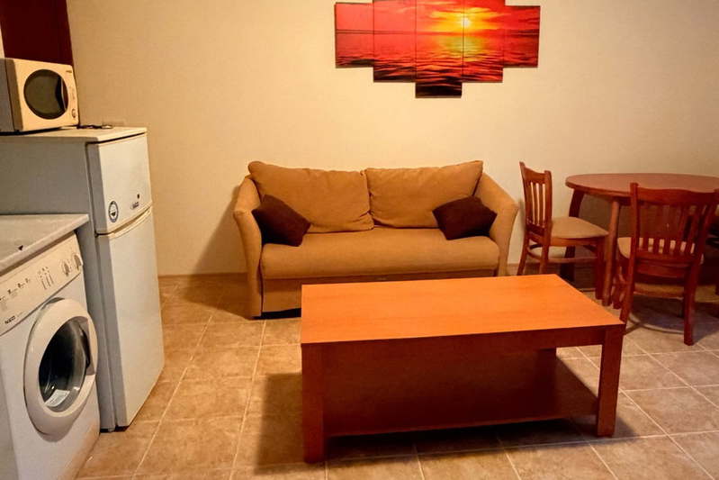 Three-room apartment with two terraces in m-t Alen mak, Varna