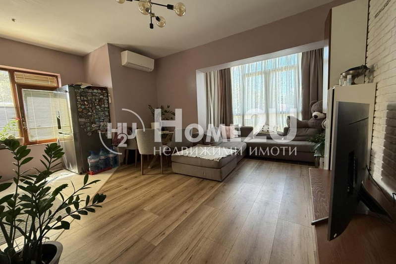 Тристаен апартамент в м-т Горна Трака, Варна, с обзавеждане