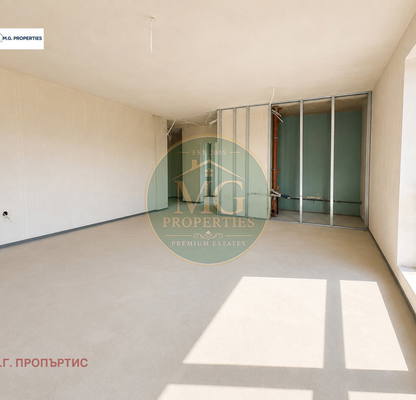 Снимка 3 — Четиристаен апартамент с 3 спални в м-т Горна Трака, Варна