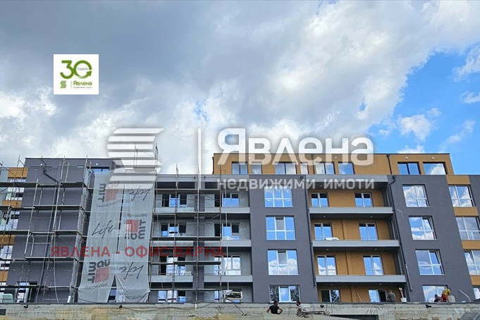 Двустаен апартамент в м-т Пчелина, Варна с балкон