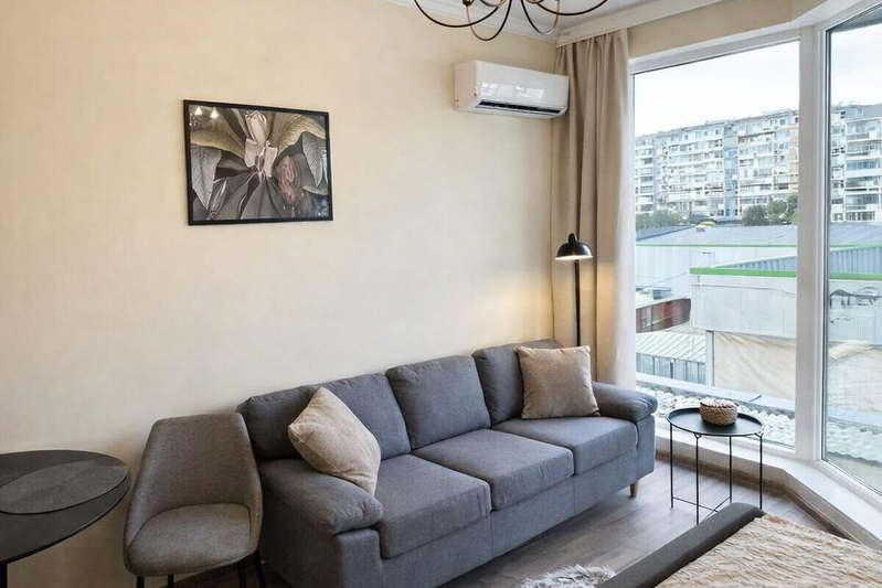 Едностаен апартамент в Младост 1, Варна, 3-ти етаж