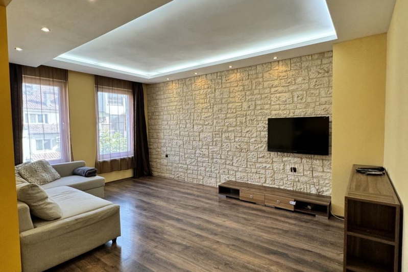 5-bedroom apartment in Varna, Pobeda