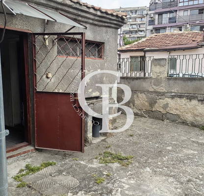 Photo 3 — 2-bedroom apartment in Varna, Pogrebi