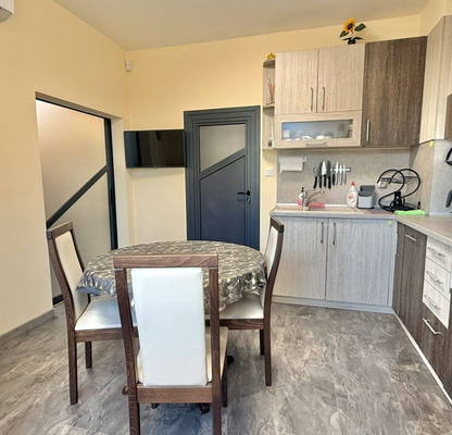 Photo 4 — Three-room apartment in Pogrebi, Varna with two balconies