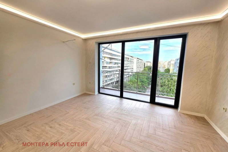 3-bedroom apartment in Varna, Troshevo