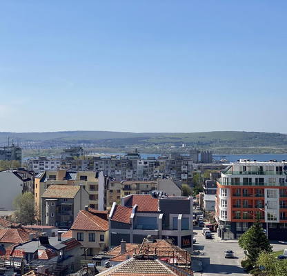 Снимка 5 — Тристаен апартамент с три тераси в Трошево, Варна