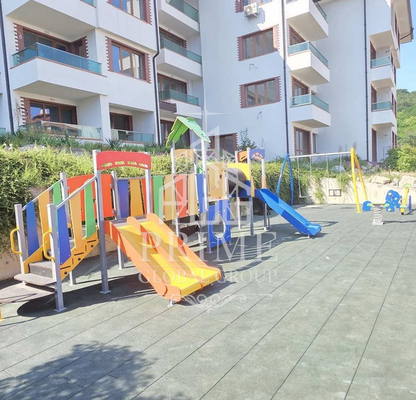 Снимка 4 — Двустаен апартамент с морска панорама във Виница, Варна