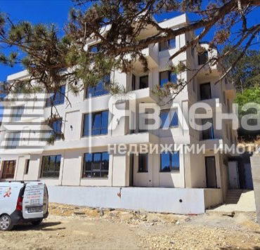 Photo 5 — Three-room apartment with sea view in Vinitsa, Varna