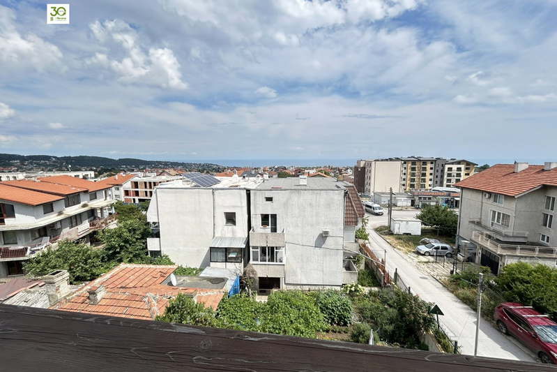 4-bedroom apartment in Varna, Vinica