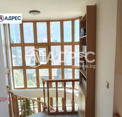 Photo 5 — 4-bedroom apartment in Varna, Vins-Cherven Ploshtad