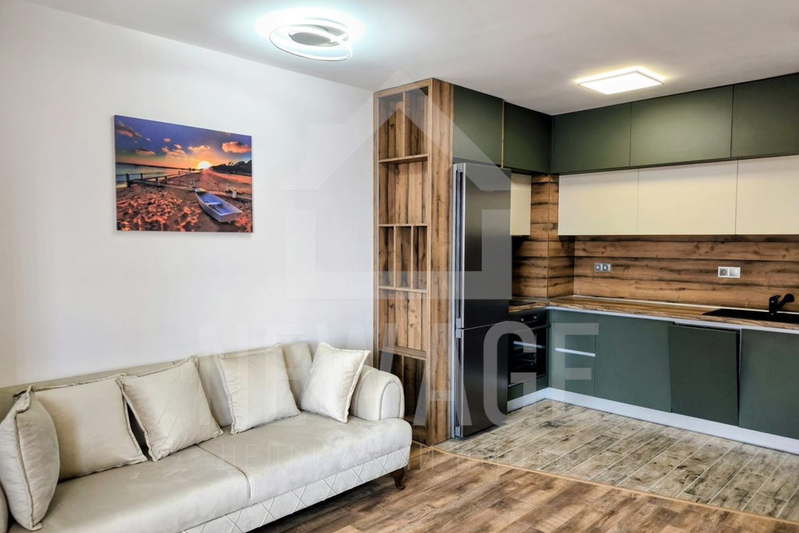 Two-room apartment 60 sq m in Vladislav Varnenchik, new-build