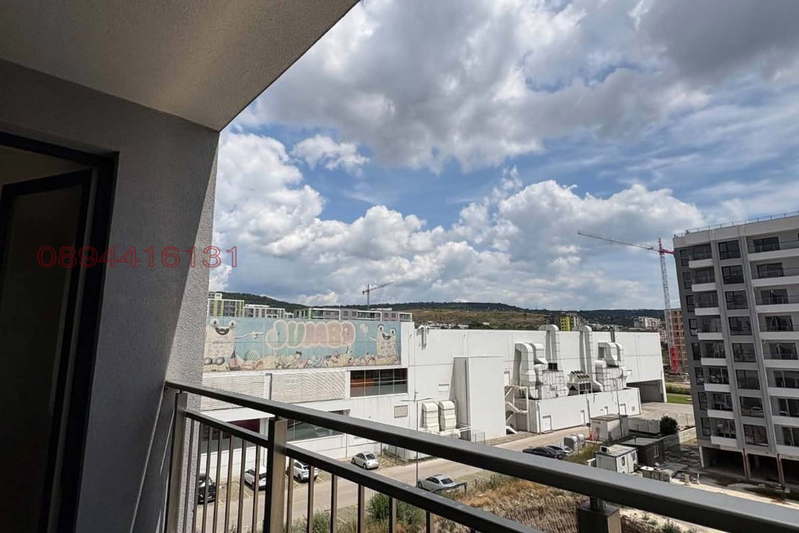 Two-room apartment with east aspect in Vladislav Varnenchik, Varna