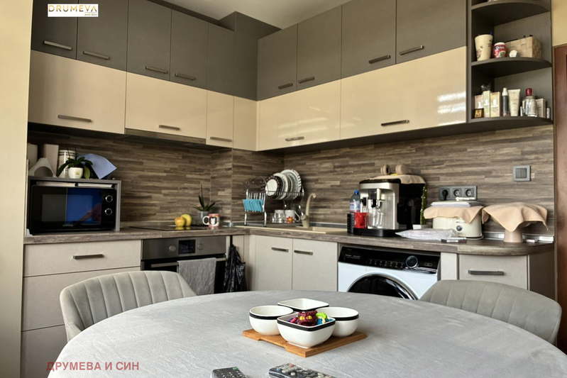 3-bedroom apartment in Varna, Vladislav Varnenchik 1