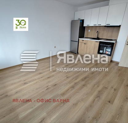 Снимка 5 — Двустаен апартамент с панорамна гледка във Варна, Възраждане 1