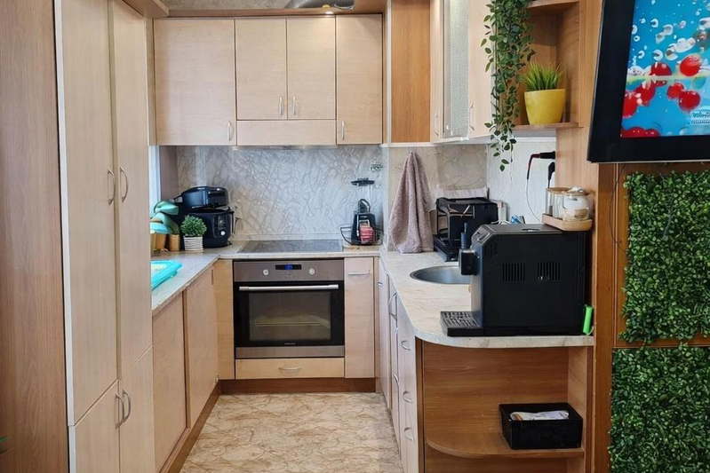 Тристаен апартамент в Възраждане 1, Варна, 4-ти етаж