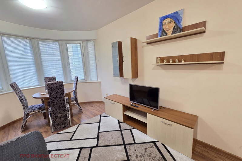 3-bedroom apartment in Varna, Vyzrajdane 1