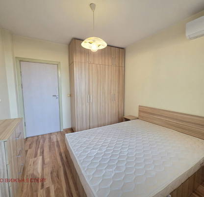 Снимка 4 — Тристаен апартамент с тераса в кв. Възраждане 1, Варна