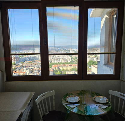 Photo 4 — 3-bedroom apartment in Varna, Zavod Drujba
