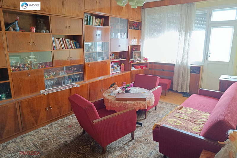 Многостаен апартамент във Велико Търново, Акация