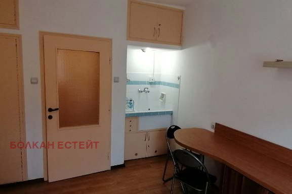 Едностаен апартамент във Велико Търново, Център