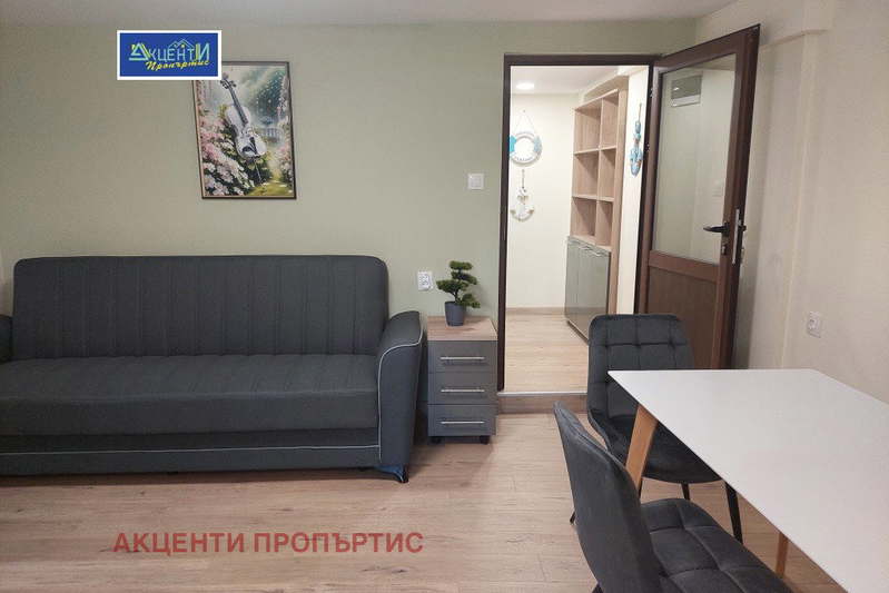 Двустаен апартамент във Велико Търново, Център