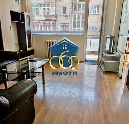 Снимка 4 — Двустаен апартамент във Велико Търново, Център