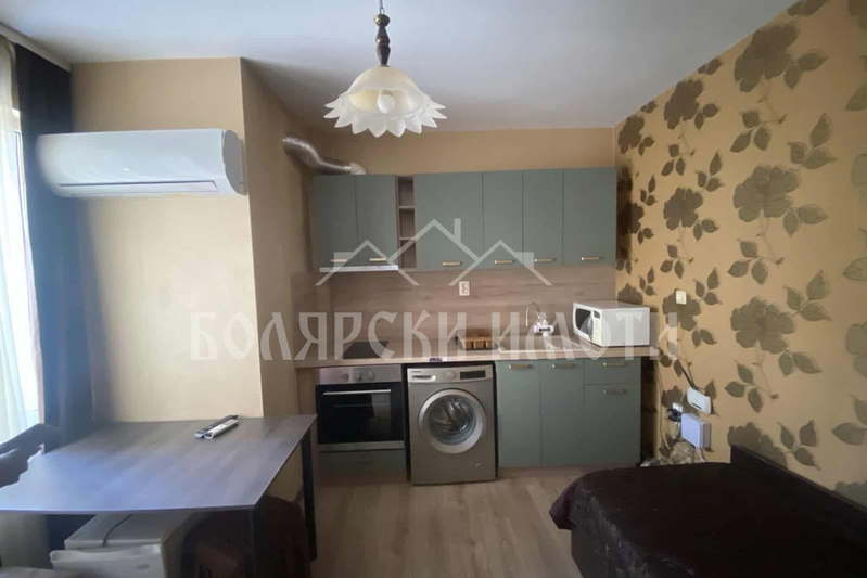 3-bedroom apartment in Veliko Tyrnovo, Centyr