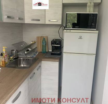 Снимка 5 — Многостаен апартамент във Велико Търново, Център