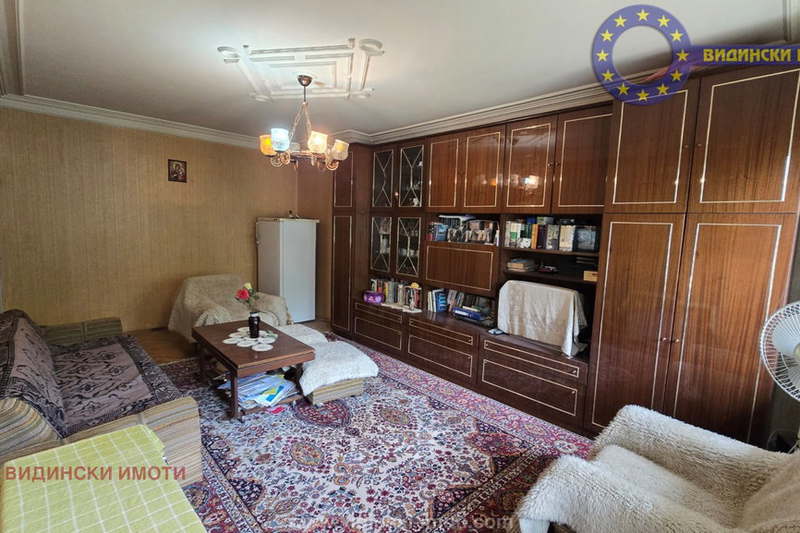 3-bedroom apartment in Vidin, Centyr