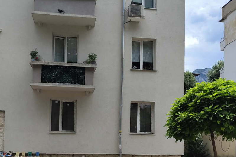 3-bedroom apartment in Vraca, Centyr