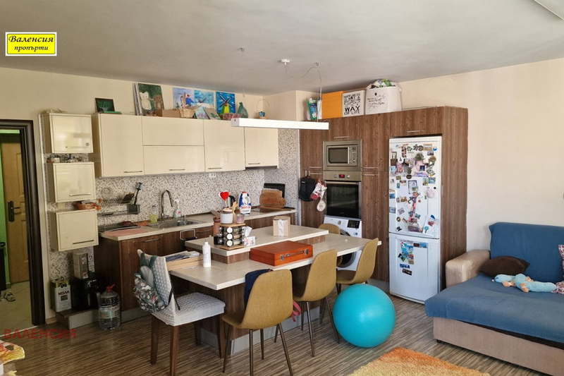 2-bedroom apartment in Vraca, Centyr