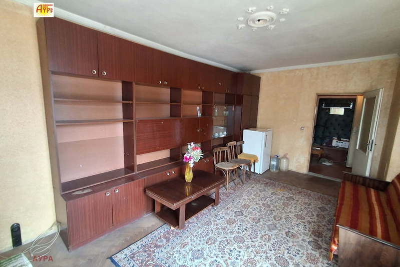 3-bedroom apartment in Vraca, Dybnika