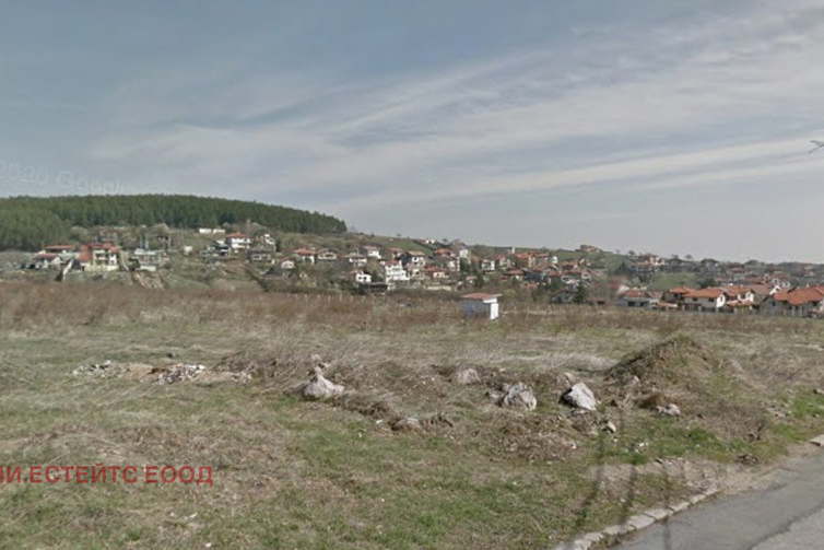 Парцел в Банкя
