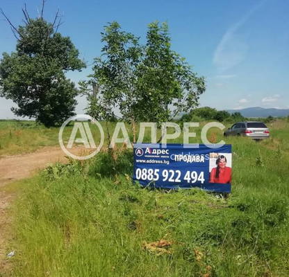 Photo 2 — Plot in Novi Iskyr